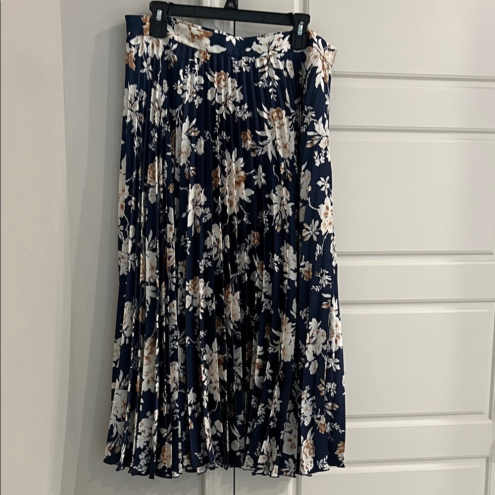 Abercrombie & Fitch Floral Maxi Skirt - Navy and White